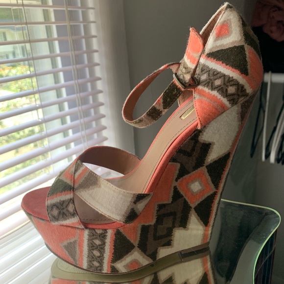 Bakers Shoes - Coral White and olive wedges